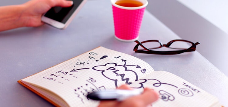 PR và quảng cáo khác nhau như thế nào?