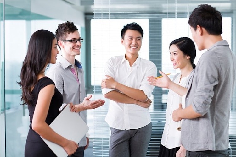 10 Mối quan hệ bạn nên xây dựng trong bất kỳ môi trường làm việc nào