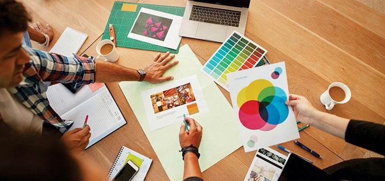 Làm thế nào bắt đầu với công việc quảng cáo