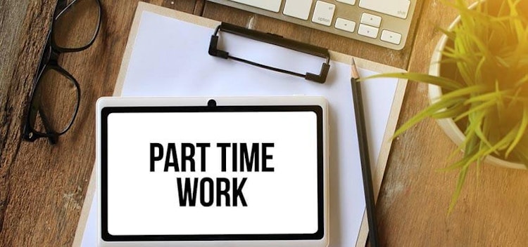 Làm việc hai công việc bán thời gian thay vì Full time