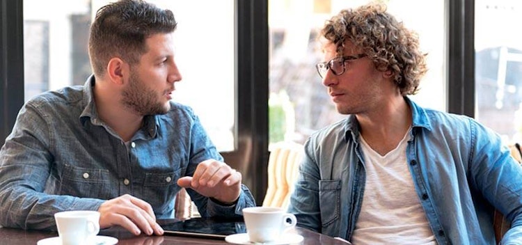 Xử lý như thế nào khi đồng nghiệp trở thành xếp